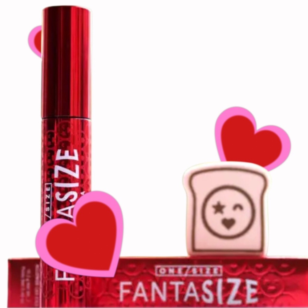 ONE/SIZE Mini Bodacious Black Mascara Fantasize in Bold Red Tube